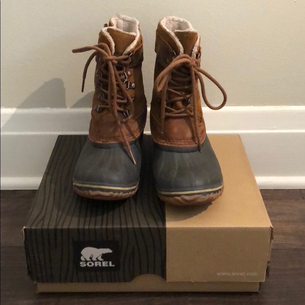 SOREL RAIN/WINTER BOOTS